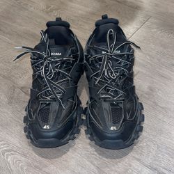 Balenciaga Track
