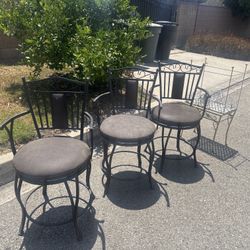 Free Bar Stools 