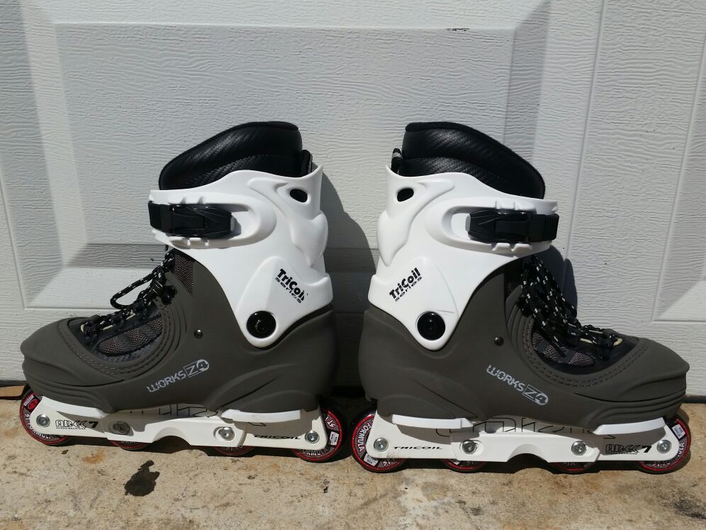 Roller Derby Hard CORR Works Z4 TriCoil Series Rollerblades
