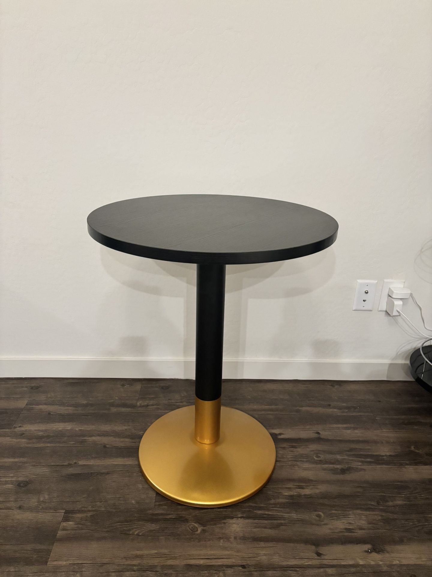 Small Dinning Table For 2/ Bar Top Table/ Side Table