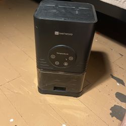 Dehumidifier 