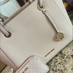 Authentic Michael Kors Purse And Wallet