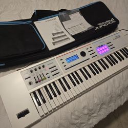 Roland JUNO-DS 61 61-key Synthesizer Special Edition White Japan Edition