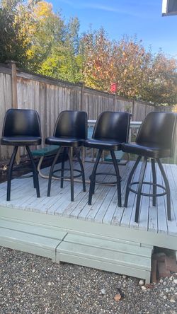 Bar Stools. (4)