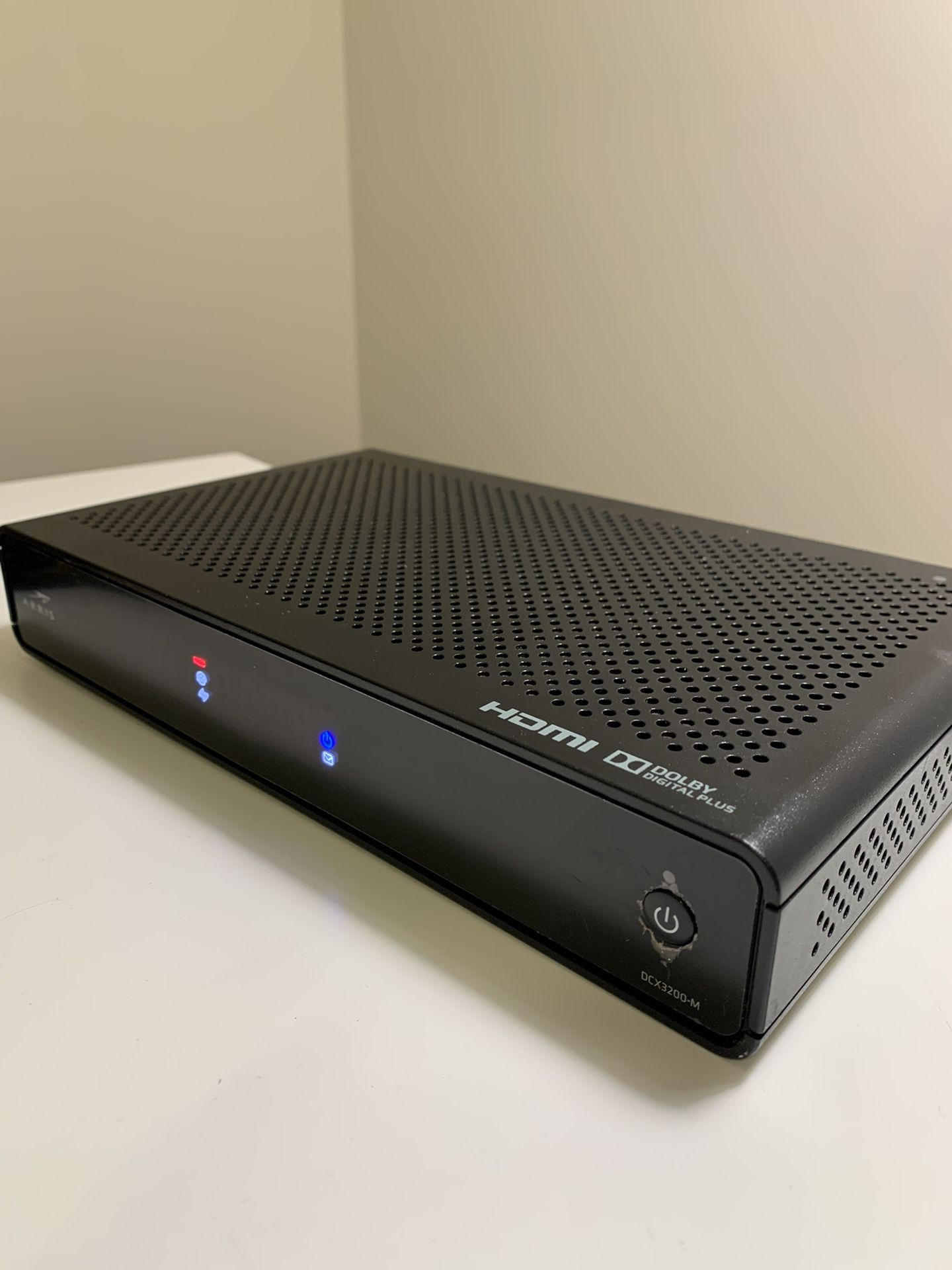 ARRIS DCX3200-M HDMI DOLBY DIGITAL PLUS SET- TOP BOX M- CARD * TESTED*