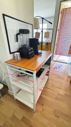 Kichen island with 3 shelves