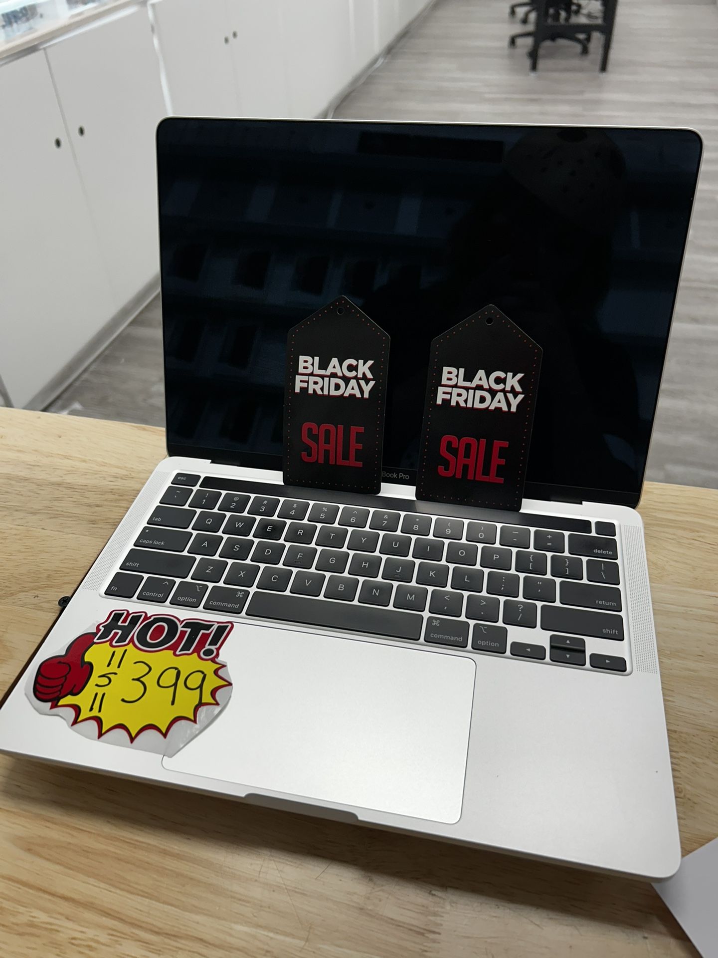 MacBook Pro 13 Inch 16GB Ram 512gb