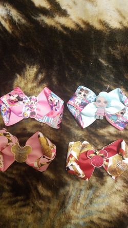 Moñitos