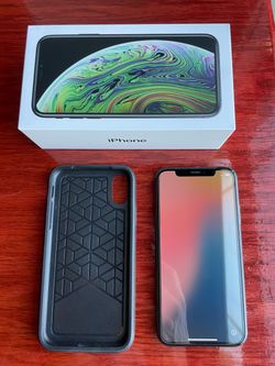 iPhone XS 256GB unlocked works great