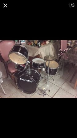 Ludwig junior drum set