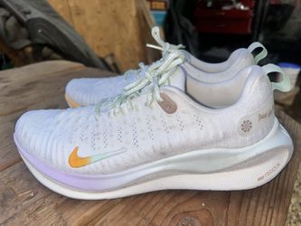 Womens Nike Infinity React Run