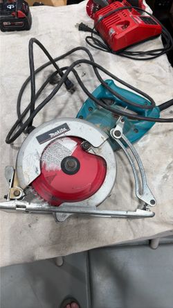 Makita skill saw 7 1/4”