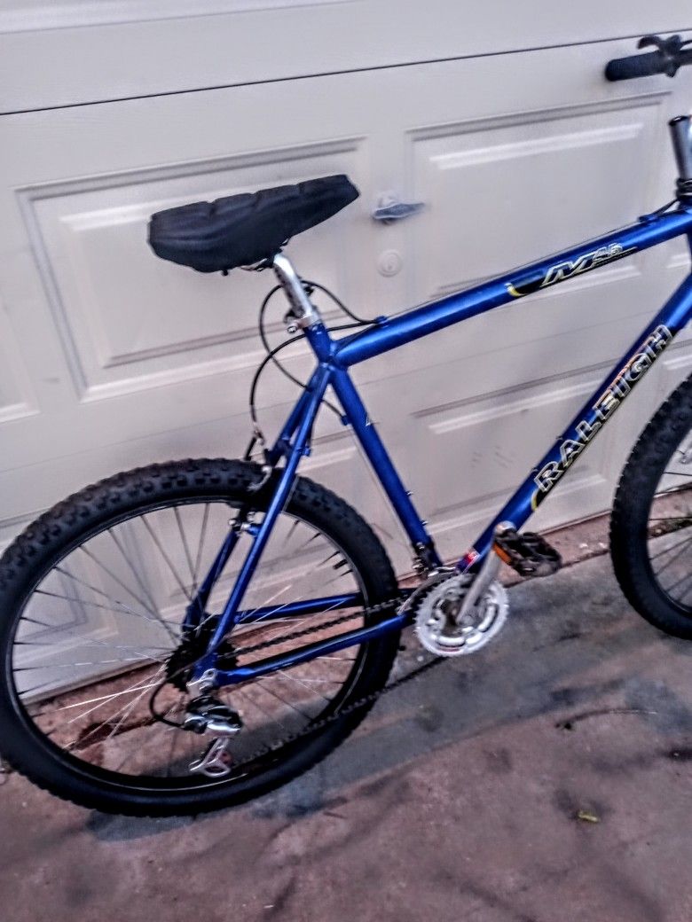 Raleigh m45 mountain bike price hot sale
