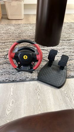Thrustmaster ferrari 458 spider racing wheel and pedals combination