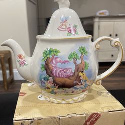 Alice Teapot