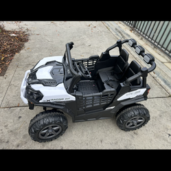 Electric kids power car W/ Remote control