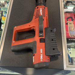 Hilti Powder Actuated Driver w/case 