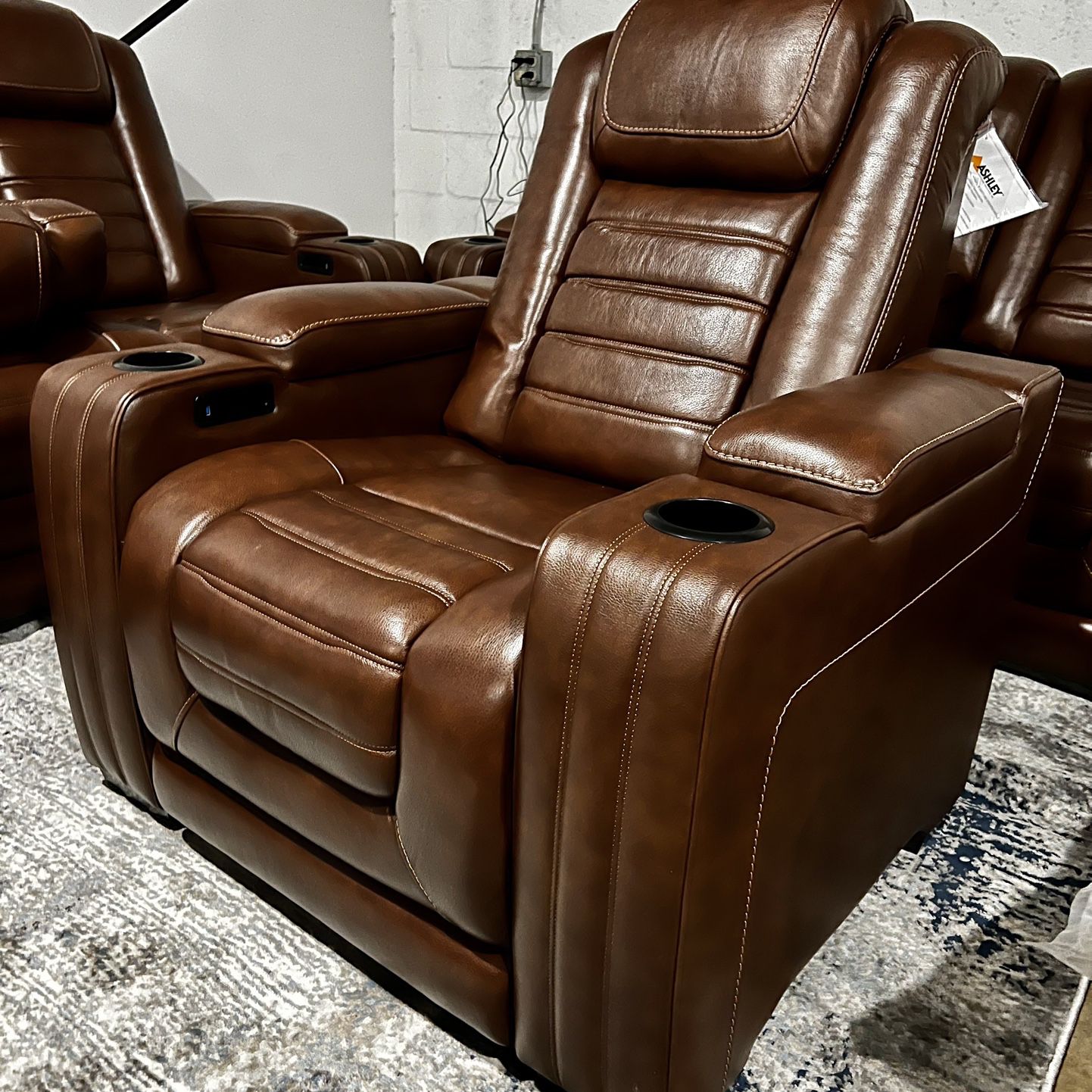 Brand New Luxury Power Recliner Chair With Massage And Heater. Retails For $2600 ( Our Price $799)