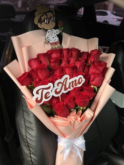 Valentine’s Day Arrangement 