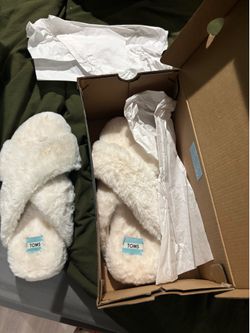 New White Natural Faux Fur