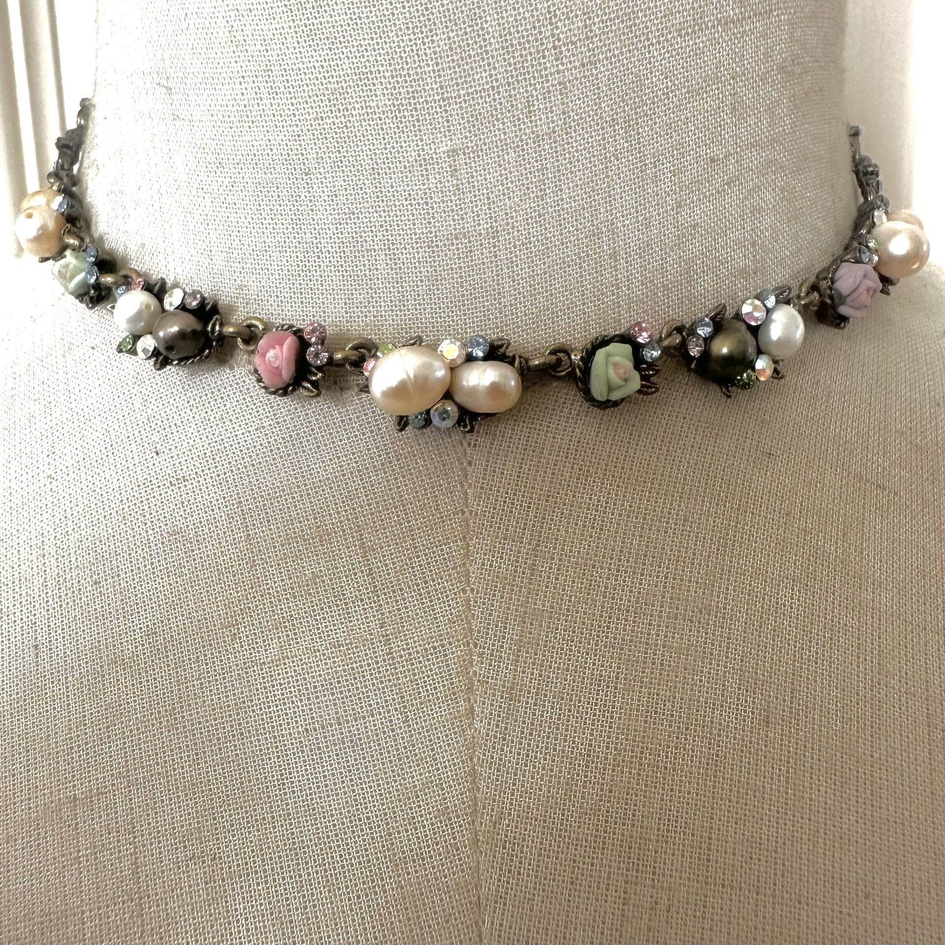Cooke Lee Pearl Floral Choker Necklace 