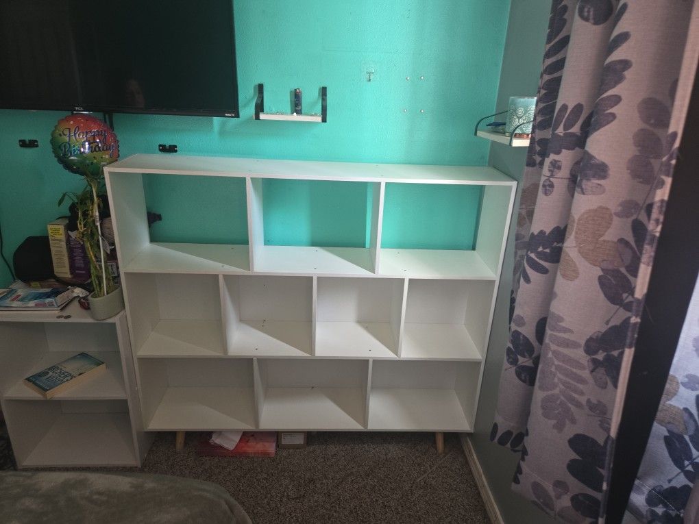 Bookshelf