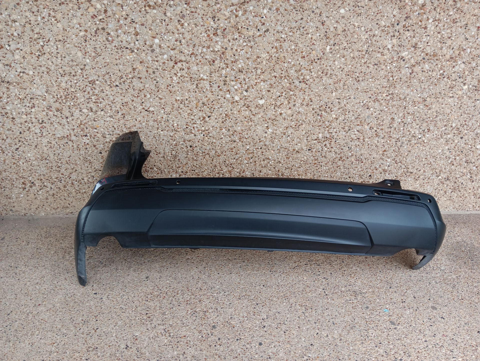 2023-24 Honda CR-V Back Bumper And Left Back bumper Piece
