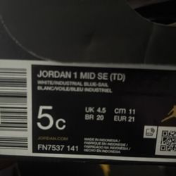 Jordan 1 Mid SE Size 5c