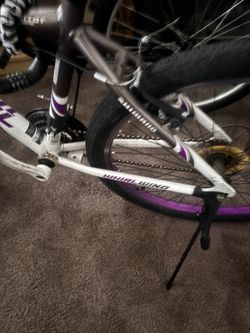 Girls Genesis bike
