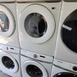 New Samsung Large Capacity Front Load Washer And Stackable Gas Dryer Set 