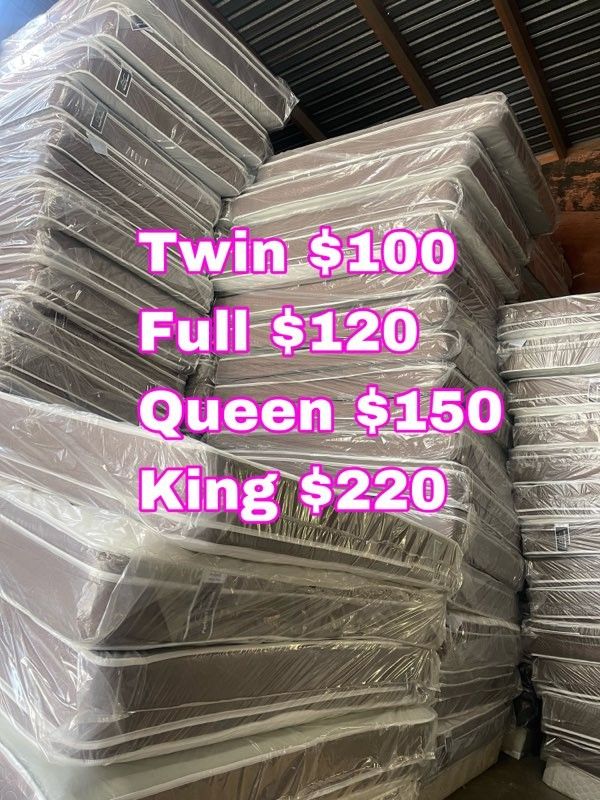 New Queen Plush Pillow Top/Colchones 