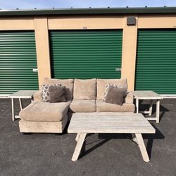 Sectional Couch 