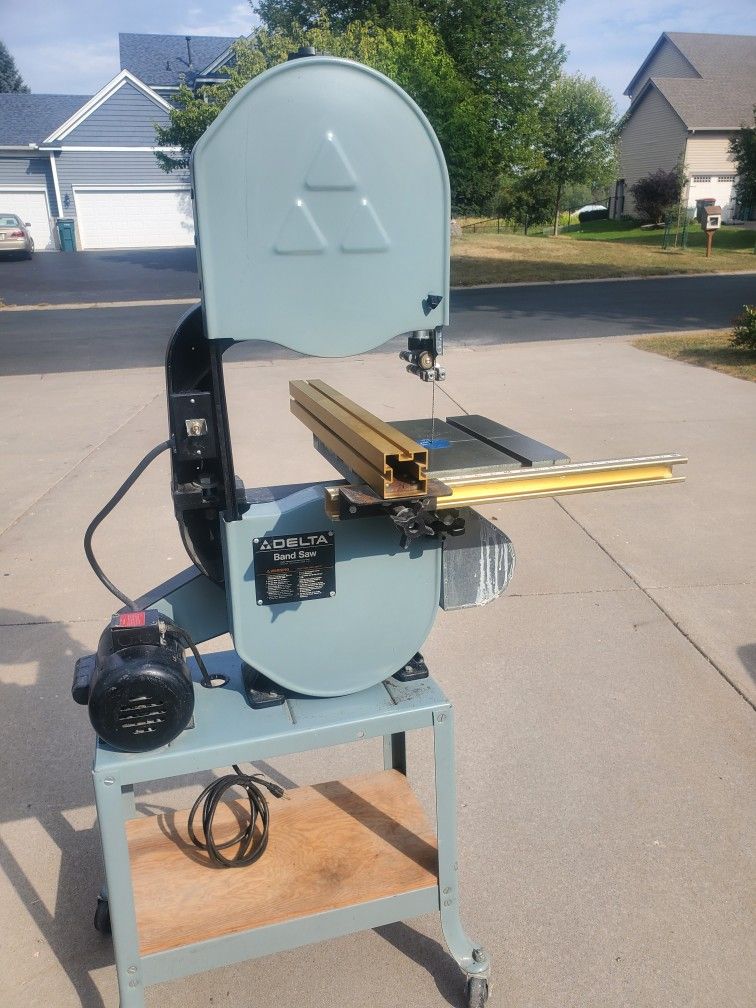 Delta Band Saw