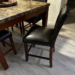 Breakfast Table With 6 Chairs