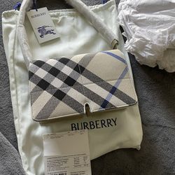 Women Burberry Bag 