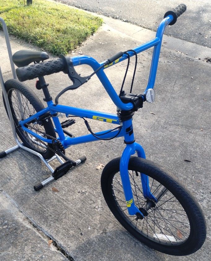 (YES IT'S STILL AVAILABLE) 20" GT Bank BMX Bike