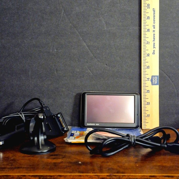 Garmin nüvi 780 GPS Navigator + Mounts Bundle | Tested, Works Great