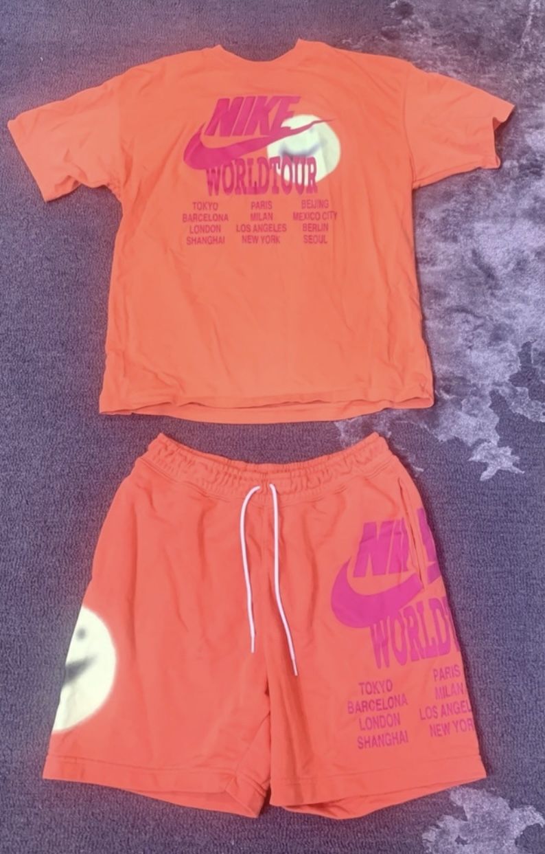 Nike “world tour” fleece shorts set outfit