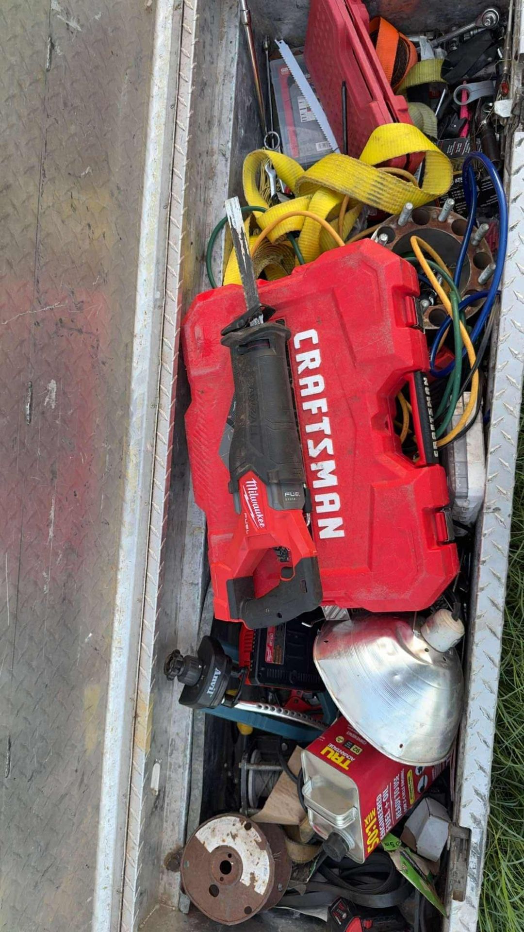 Milwake Saw Saw 150$ No Battery