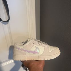 nike dunk low iridescent