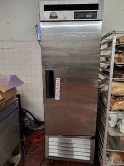 Commercial Refrigerator 