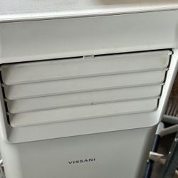 Vissani AC unit 