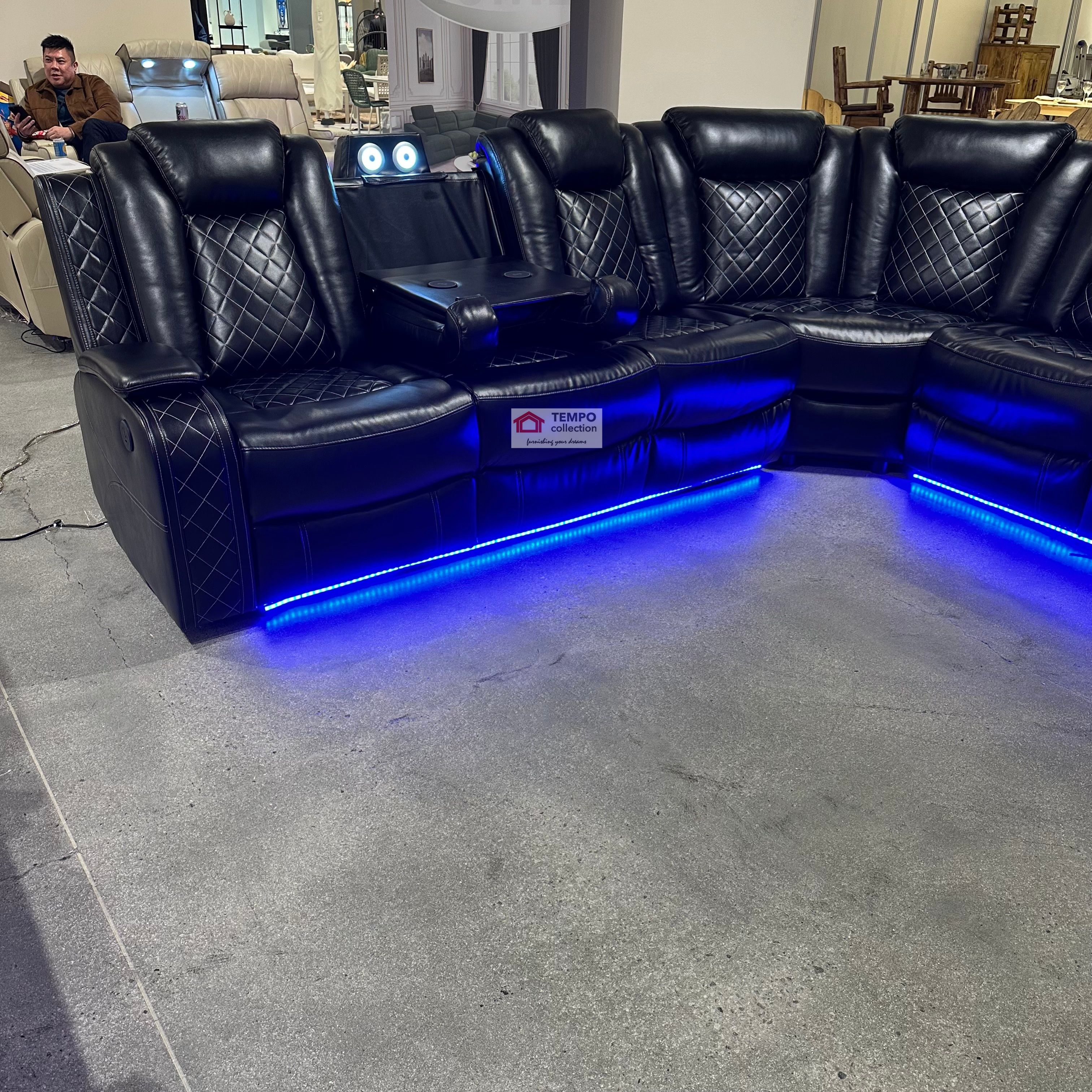 POWER RECLINER SECTIONAL with LED