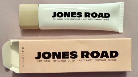 Jones Road Beauty (Alabaster) Just Enough Tinted Moisturizer