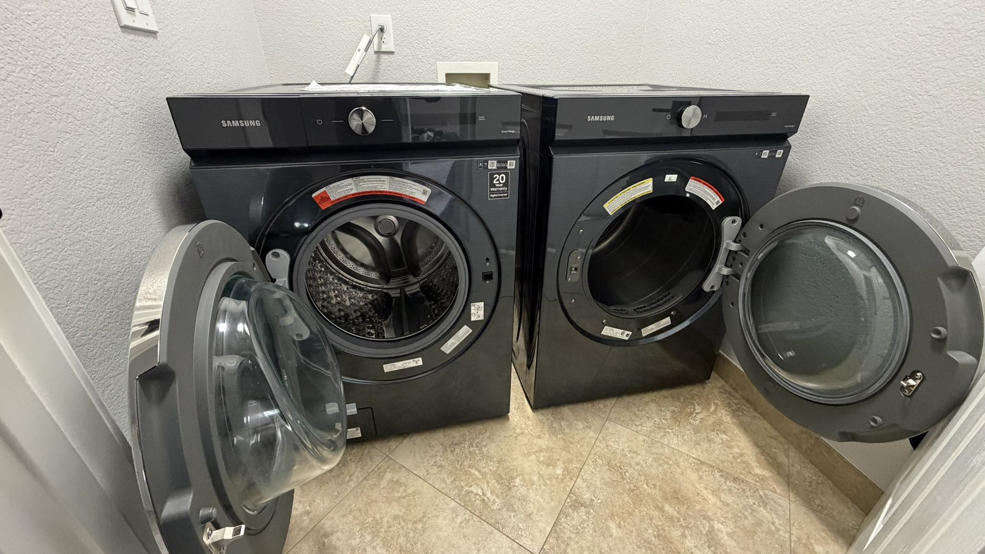 Samsung Bespoke Washer & Dryer Set – Brushed Navy