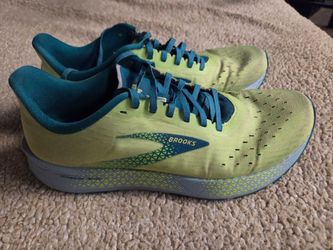 Brooks running shoes - men's 10s