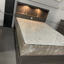 Queen 4- Drawer Platform Compressed Wood Bed Frame With Lights (MATTRESS SEPARATE)