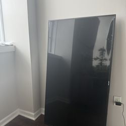 Tv Flatscreen And TV Mount 