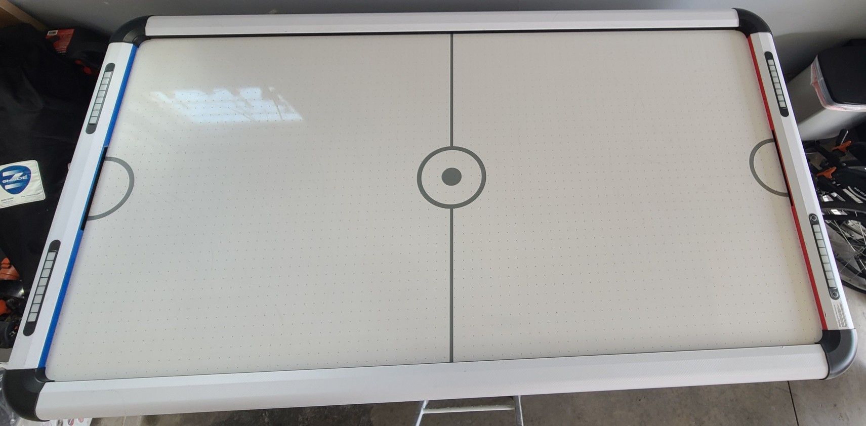 AIR HOCKEY TABLE