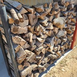 Seasoned Split Oak Firewood. 